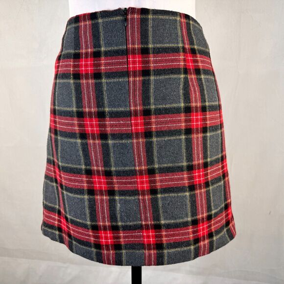 H&M Skirt Sz 4 Plaid Faux Wrap Red Gray Black Skirt back zipper 2 front buttons - Picture 2 of 8